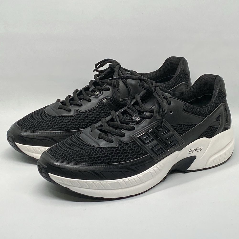 Givenchy NFNTY-52 Low Top Sneaker size 45/us size 12
